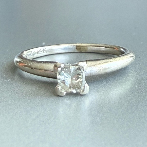 Natural Diamond 1/4 Carat 14k White Gold Classic Princess Cut Contempora… - Picture 6 of 10